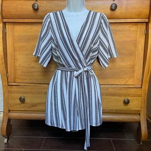 Trixxi from Francesca's Black and White Striped Romper - Size Medium